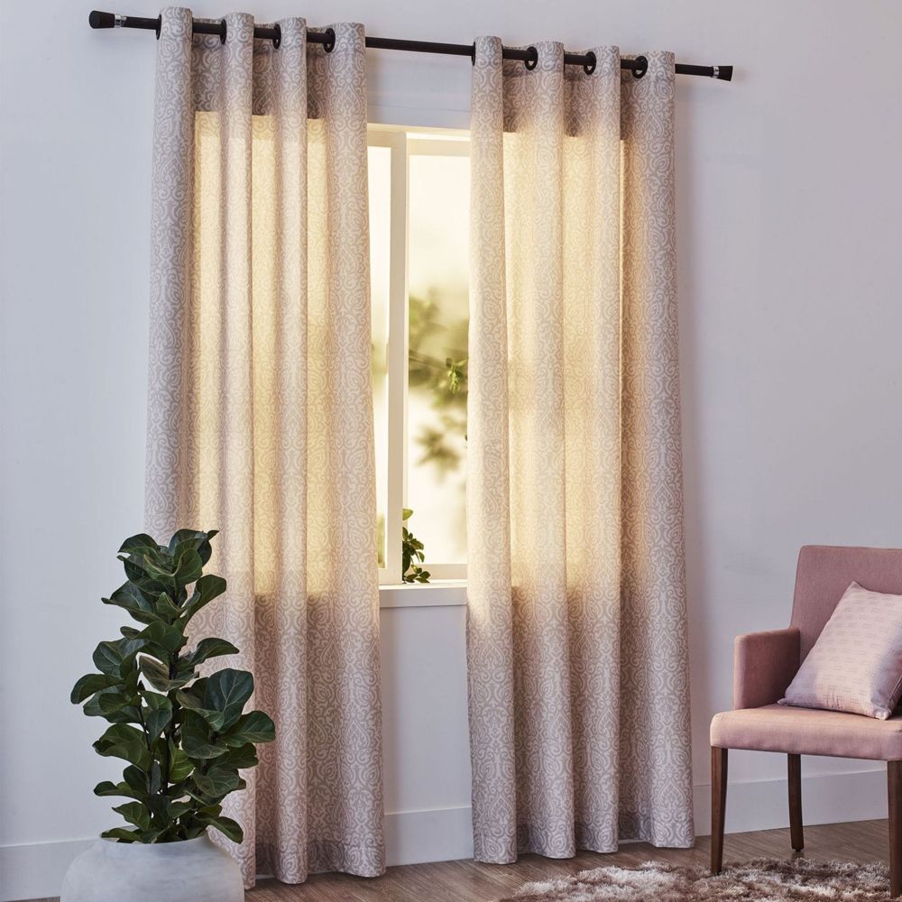 Nivalmix-Cortina-Longa-Londres-Sarah-Bege-280x230-Santista-2157642 Nivalmix-Cortina-Longa-Londres-Sarah-Bege-280x230-Santista-2157642