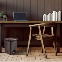 Nivalmix-Lixeira-c-Tampa-e-Pedal-6,5-Litros-2443785-Marrom-Quanhe-2443785-001-7.jpg Nivalmix-Lixeira-c-Tampa-e-Pedal-6,5-Litros-2443785-Marrom-Quanhe-2443785-001-7.jpg