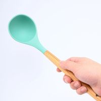 Nivalmix-Concha-de-Silicone-com-Cabo-de-Madeira-31cm-Verde-Quanhe-2490065-2 Nivalmix-Concha-de-Silicone-com-Cabo-de-Madeira-31cm-Verde-Quanhe-2490065-2