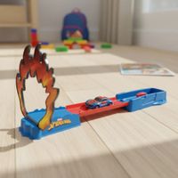 Nivalmix-Mini-Pista-Homem-Aranha-em-Chamas-Com-Carrinho-Candide-2510475-1